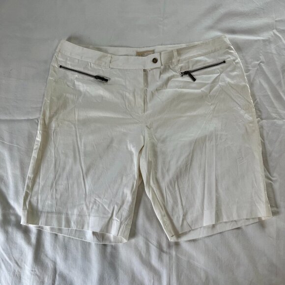 MICHAEL Michael Kors Pants - Michael by Michael Kors White High Waist 11" Inseam Bermuda Shorts | Size 18W